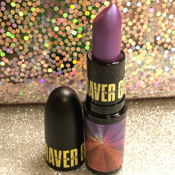 BNIB! MAC Frost Lipstick π In RAVE CHIC ! πππ - Picture 1 of 5